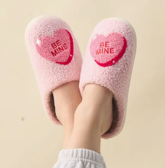 TDE Be Mine Slippers VY-BLNKT-OSL
