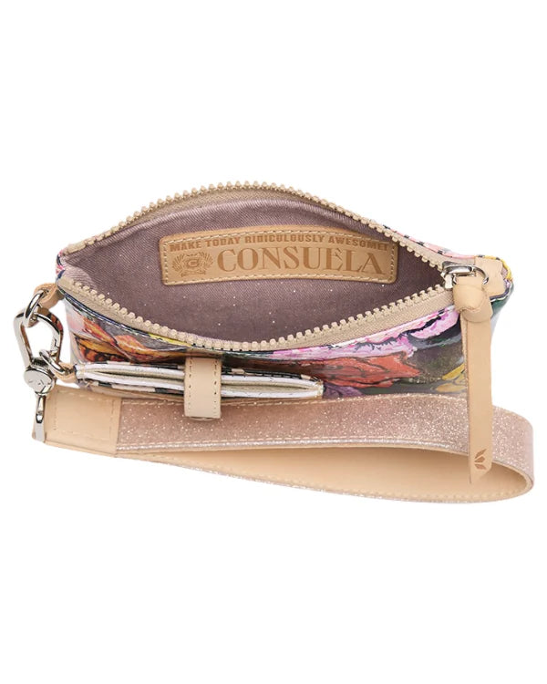 Consuela Combi, Everleigh