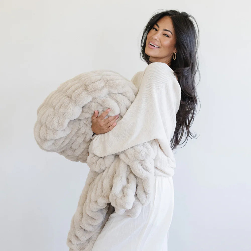 Saranoni Double Rouched Faux Fur Throw