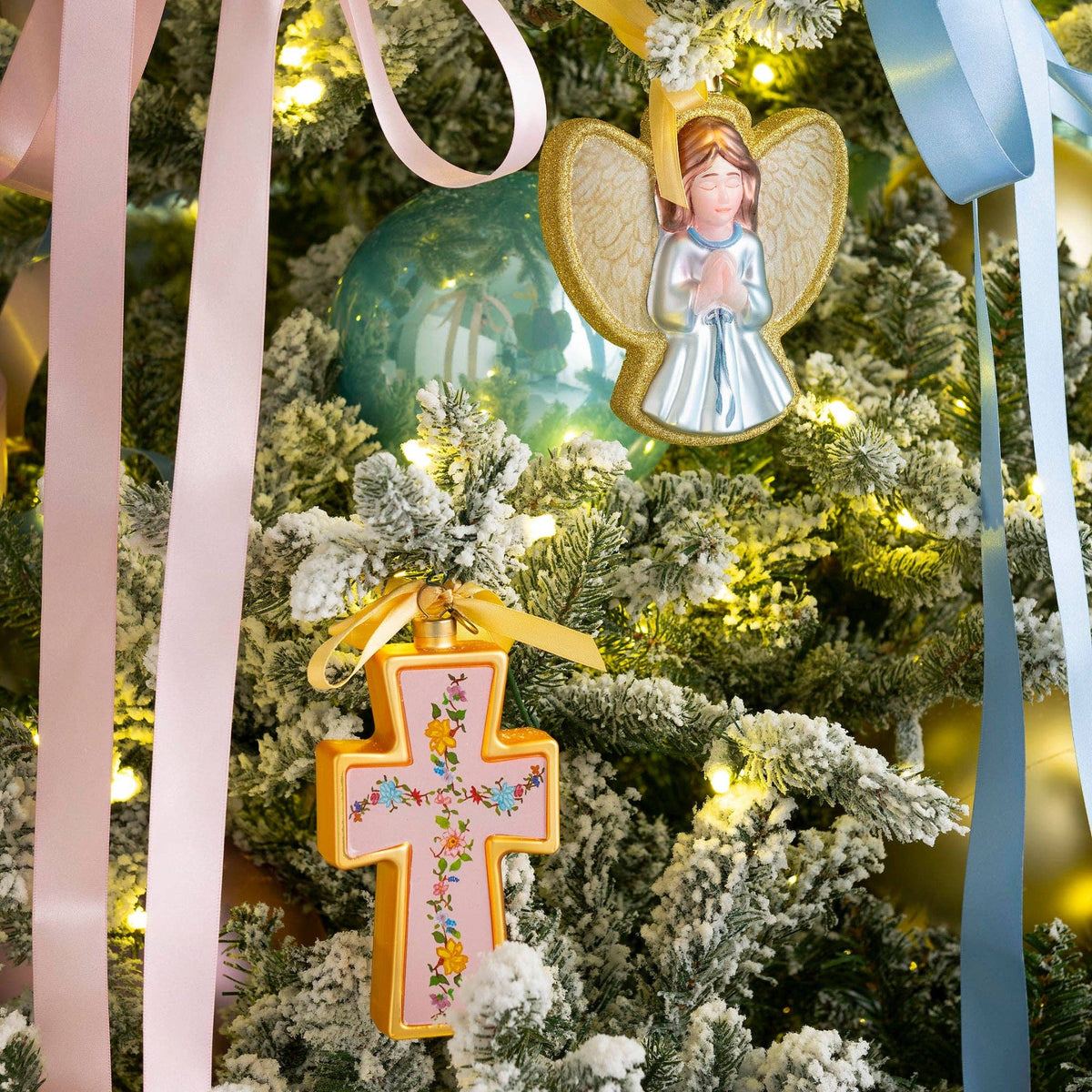 Lauren Clyburn Angel Blown Glass Christmas Ornament – 2026 #FC2604