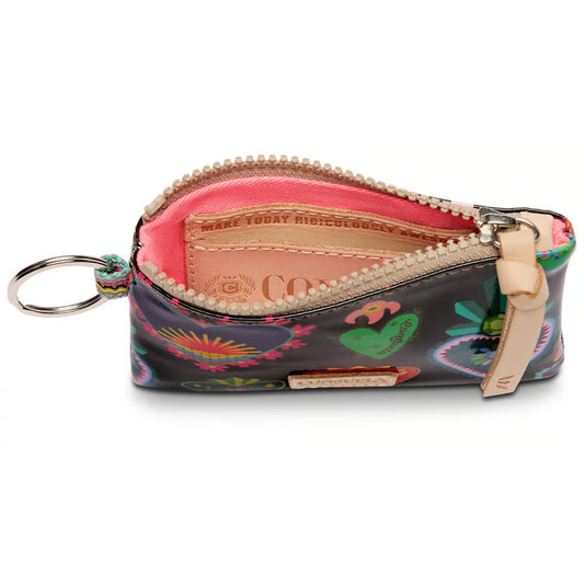 Consuela Pouch, Vida
