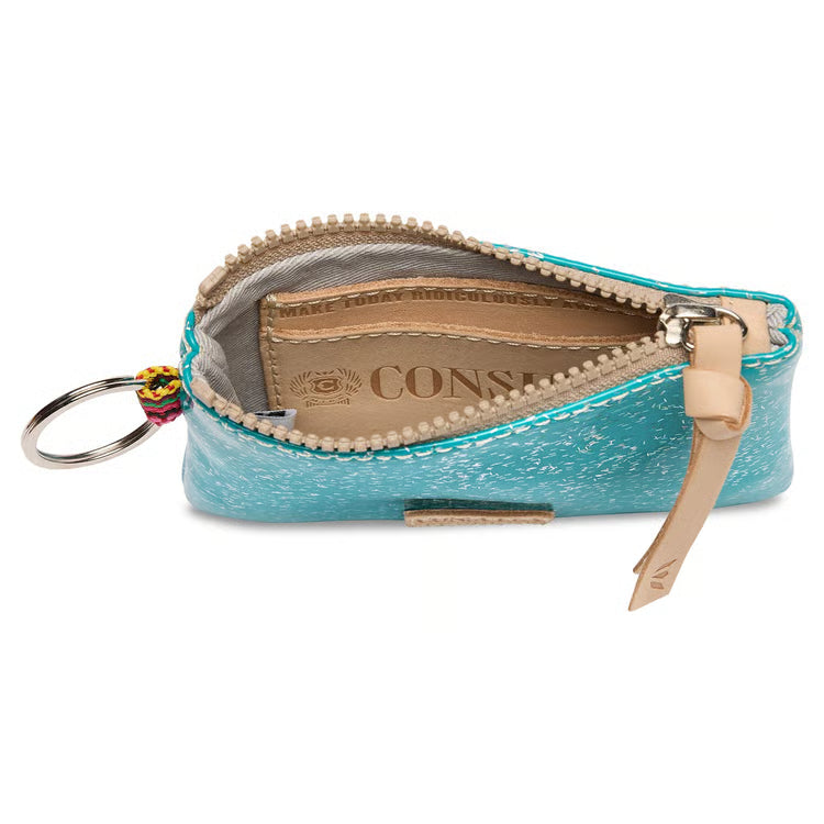 Consuela Pouch, Shay