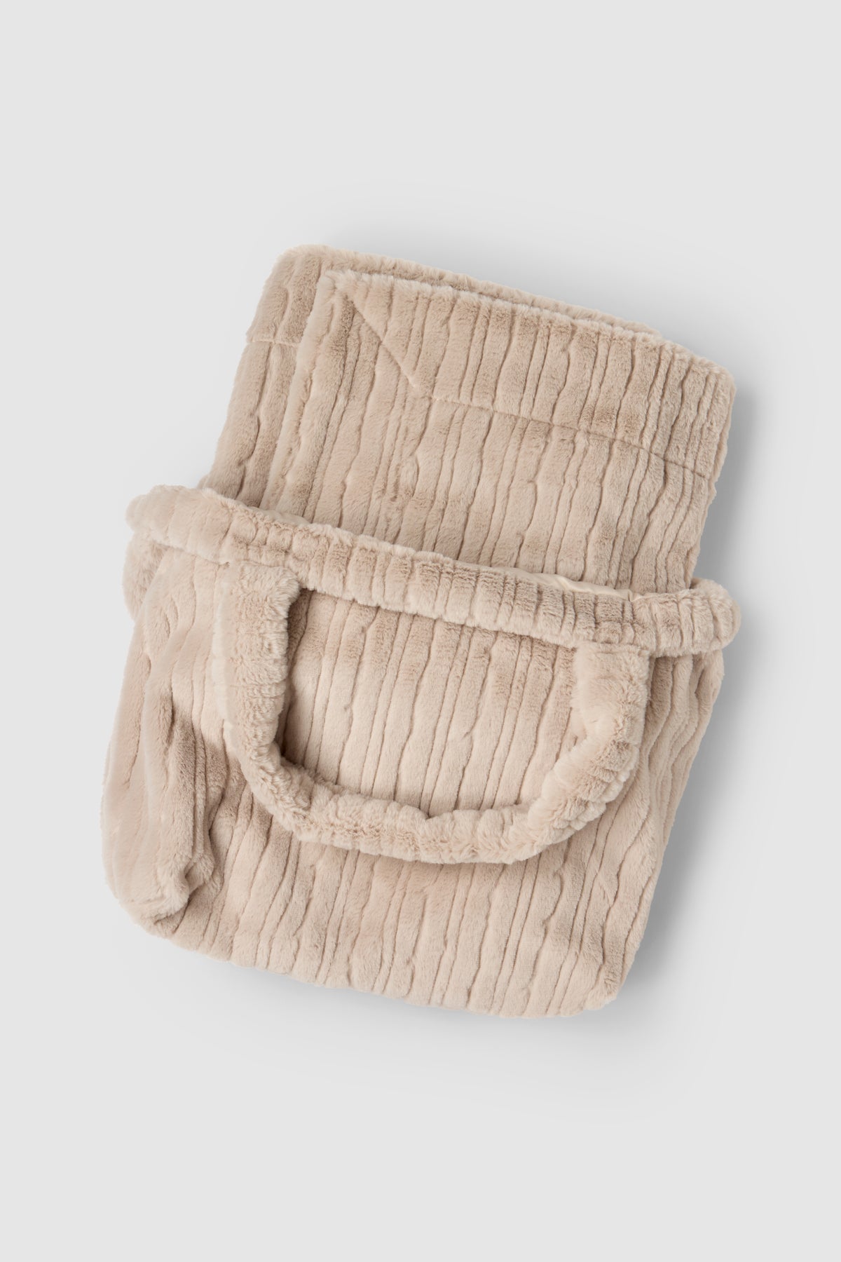 Barefoot Dreams Channel Faux Fur Blanket & Bag Set- Sandstone