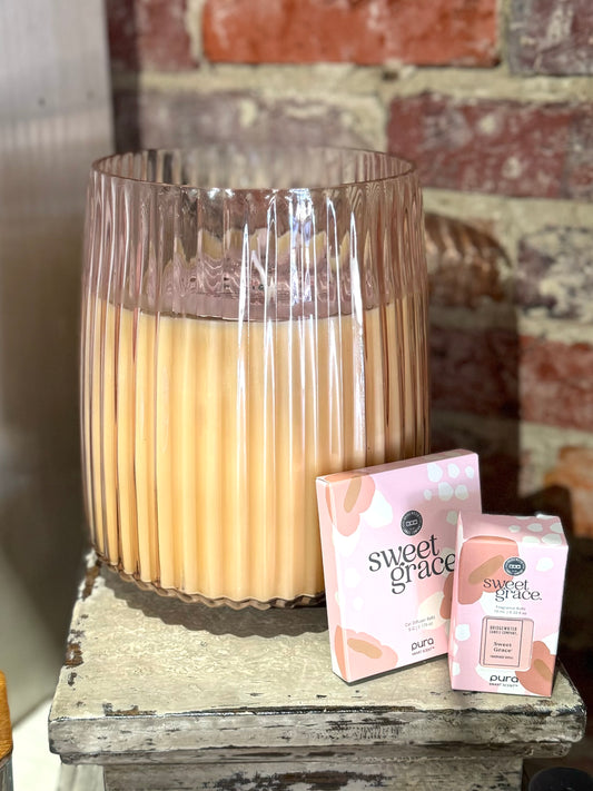 Sweet Grace Large Ribbed Candle