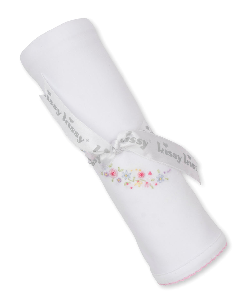Kissy Kissy White Blanket w/Embroidery
