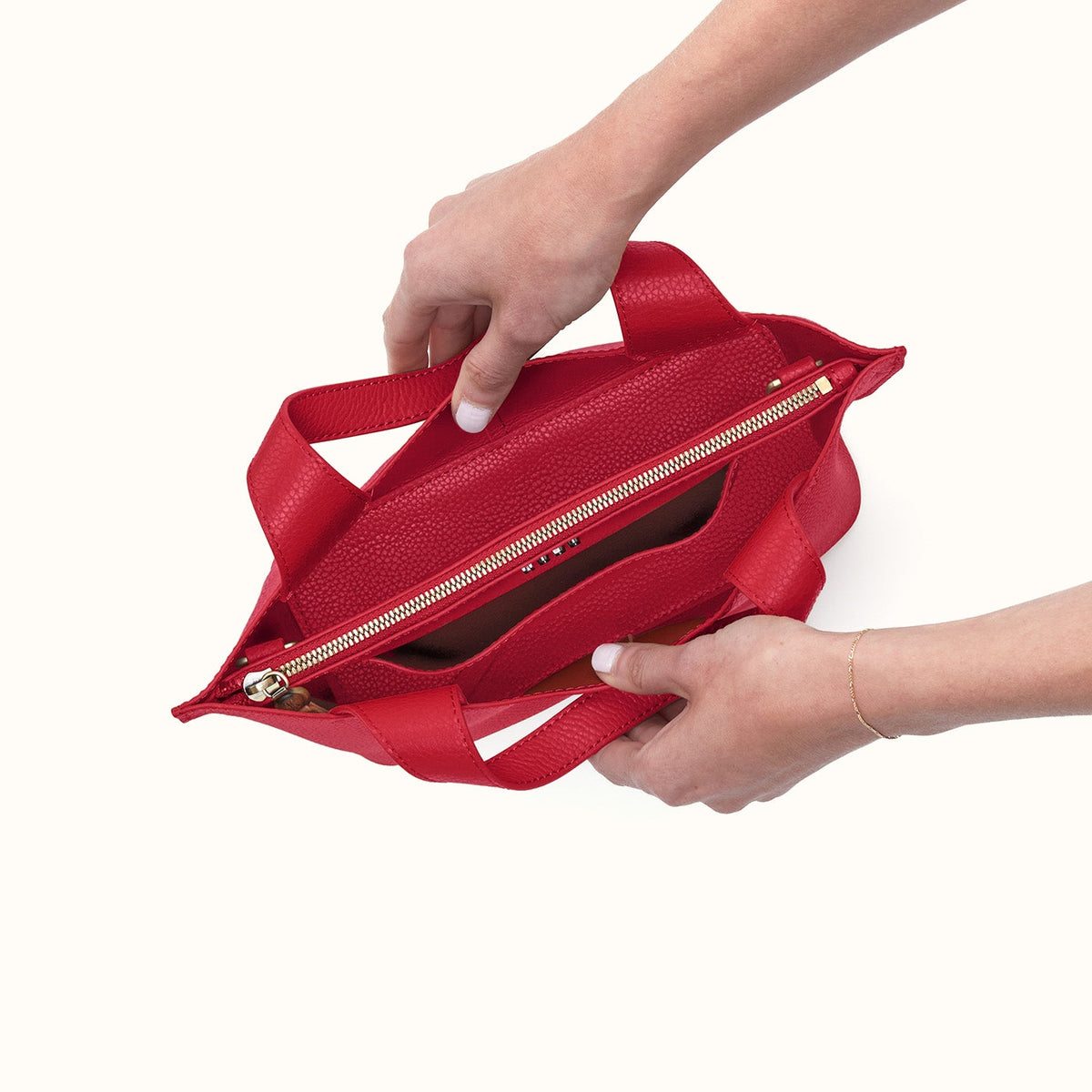 Hobo Vida Small Tote- Tango Red & Biscuit