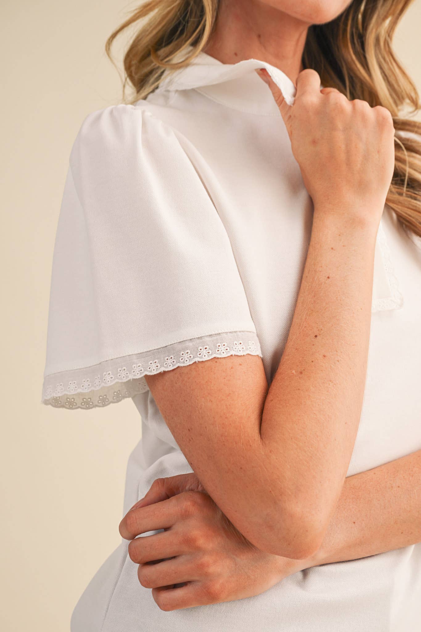 COLLARED LACE TRIM POLO TOP MTP4822