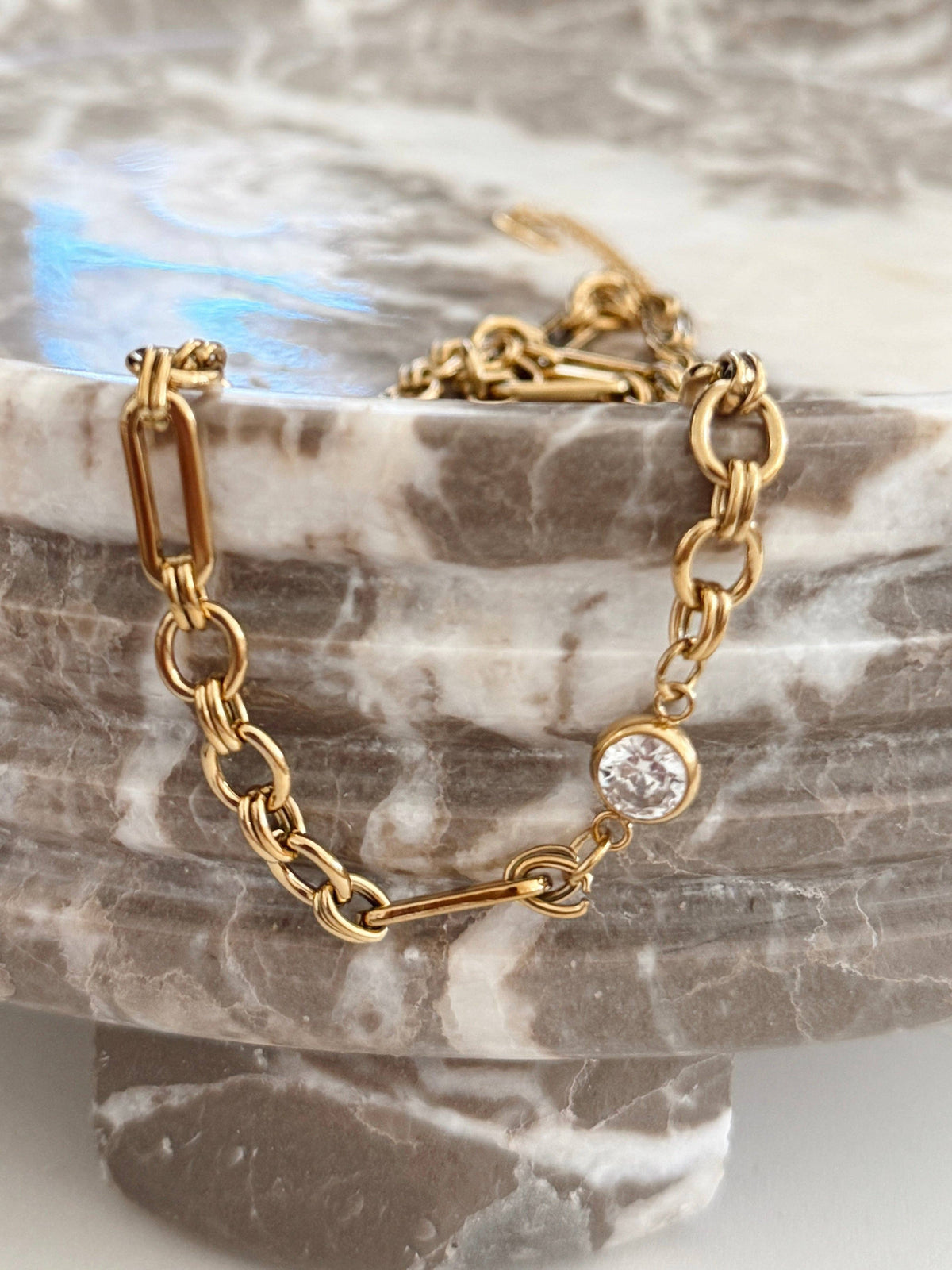 Chan-Sutt MELISSA NECKLACE
