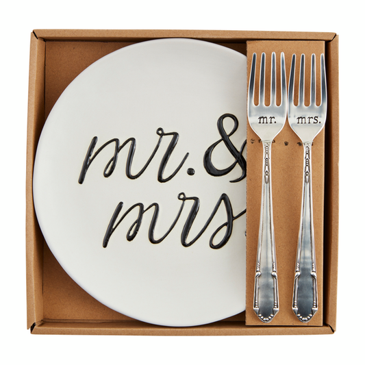 Mud Pie  Mr & Mrs Cake Plate