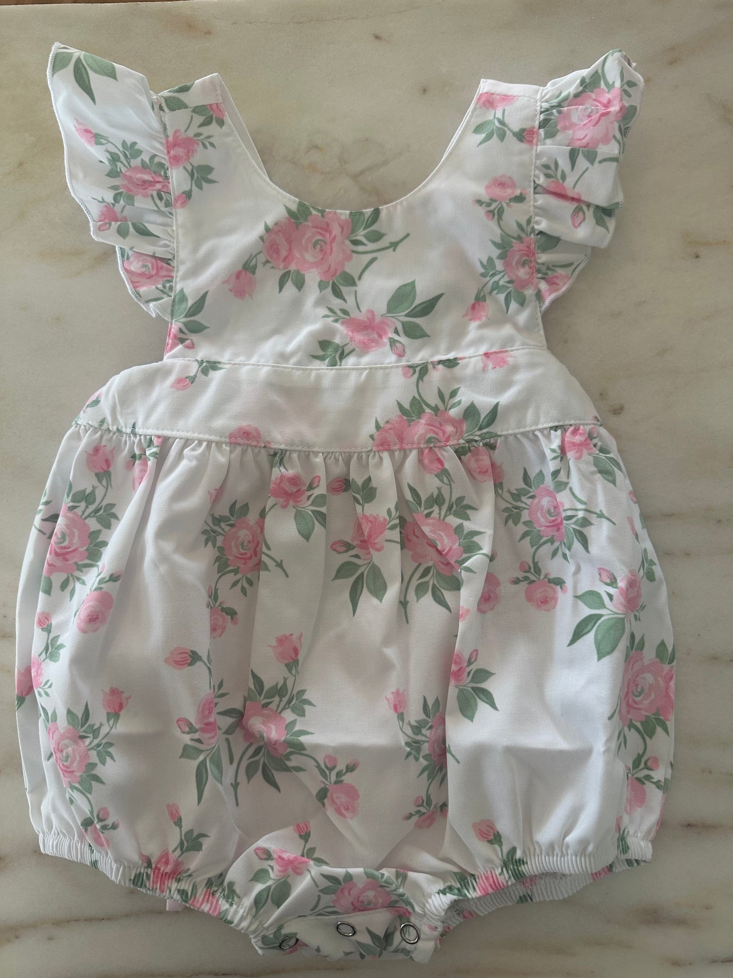 Sweet Dreams Rose Bow Back Bubble